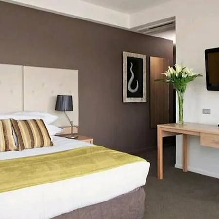 Orange * ティラナ