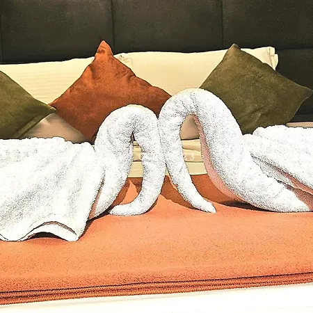 Orange Hotel