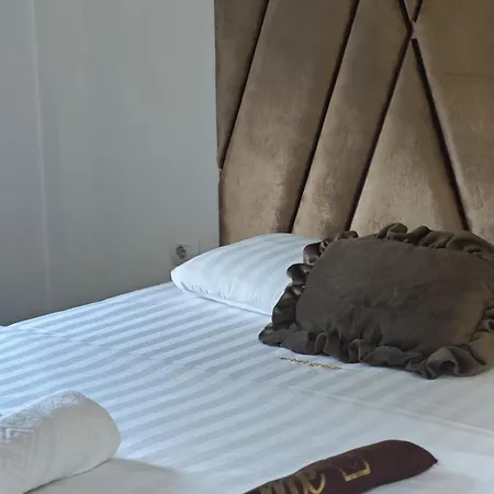 Hotel Orange *