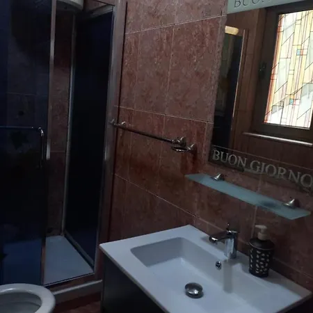 Orange Hotell Tirana