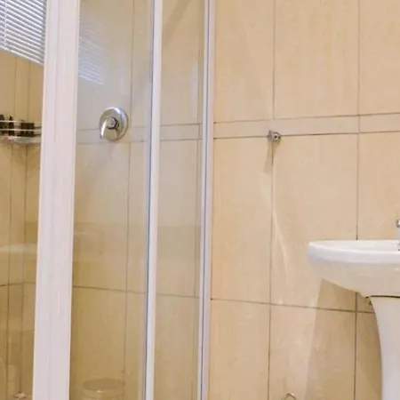 Hotell Orange Tirana