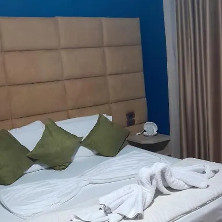 Orange Hotel