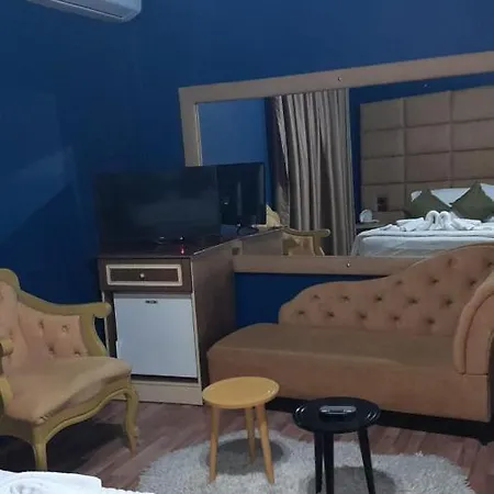 Orange Hotell Tirana